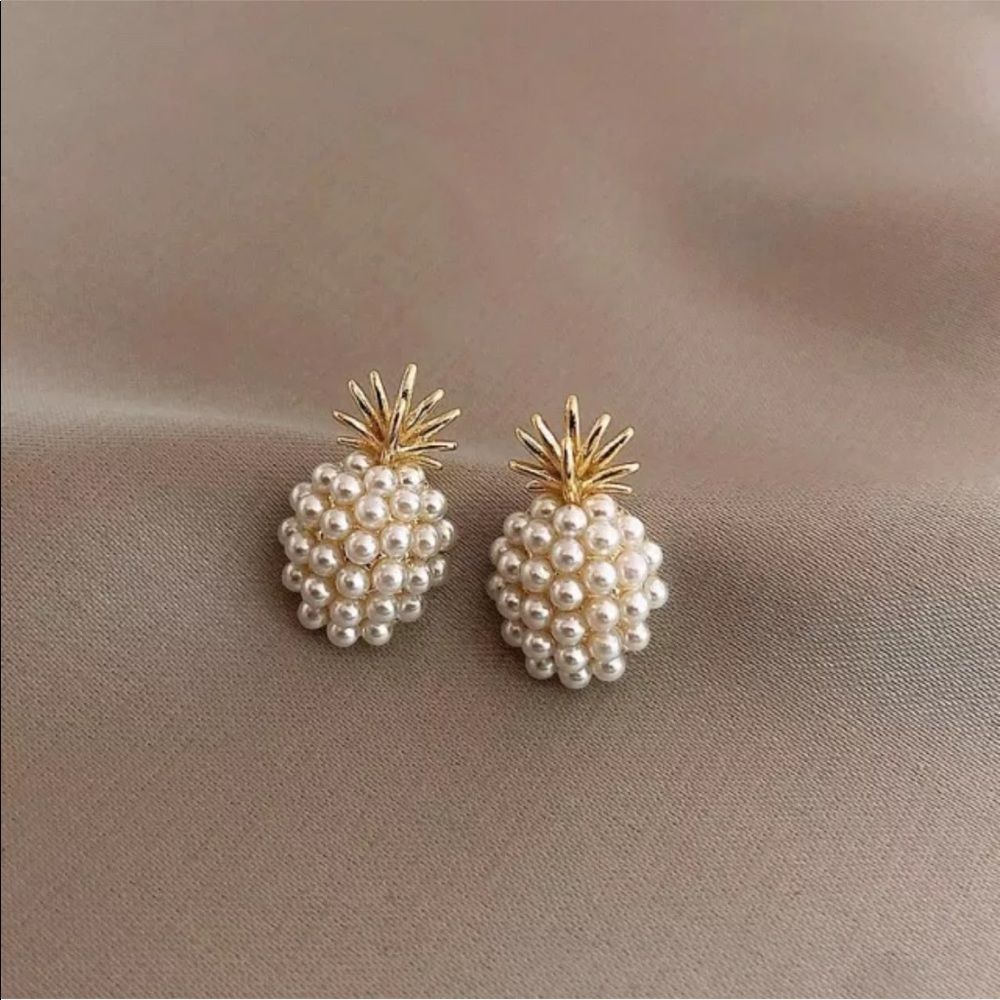 Pineapple Gold Pearl Earrings